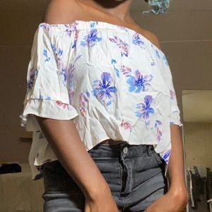 Off the Shoulder Floral Shirt
